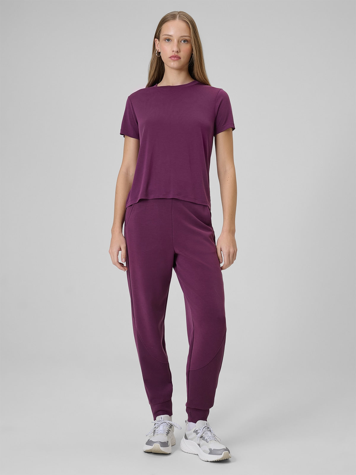 Spodnie Damskie 4F 4FWSS26TTROF1410 Sportowe Fiolet Modal