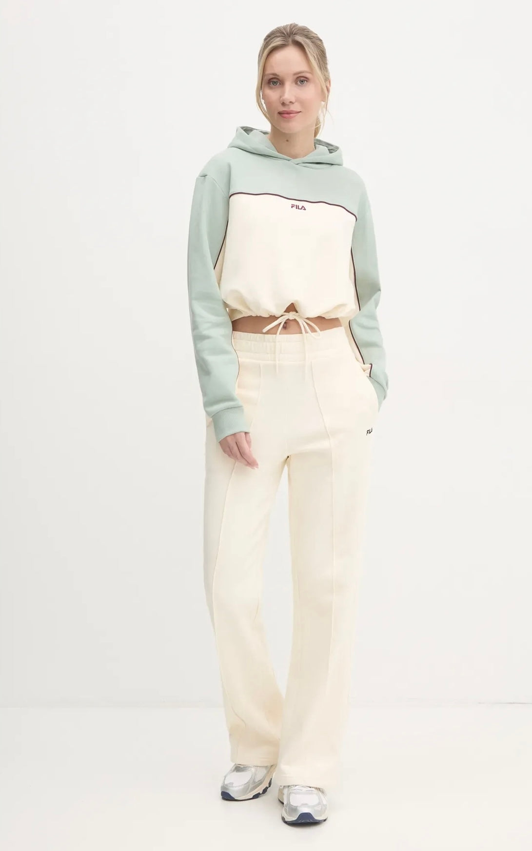 FILA Zielona Bluza Damska z Kapturem Krótka ze Ściagaczem w Pasie Laggna