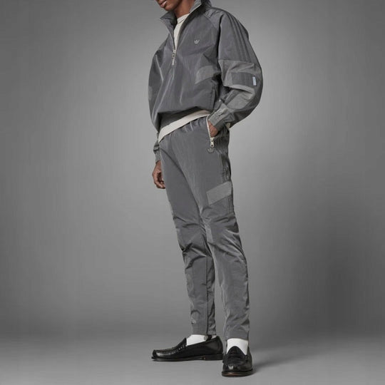 Adidas Szara Kurtka Męska Wiatrówka Rozpinana Bez Kaptura z Logo HD2233 r.M