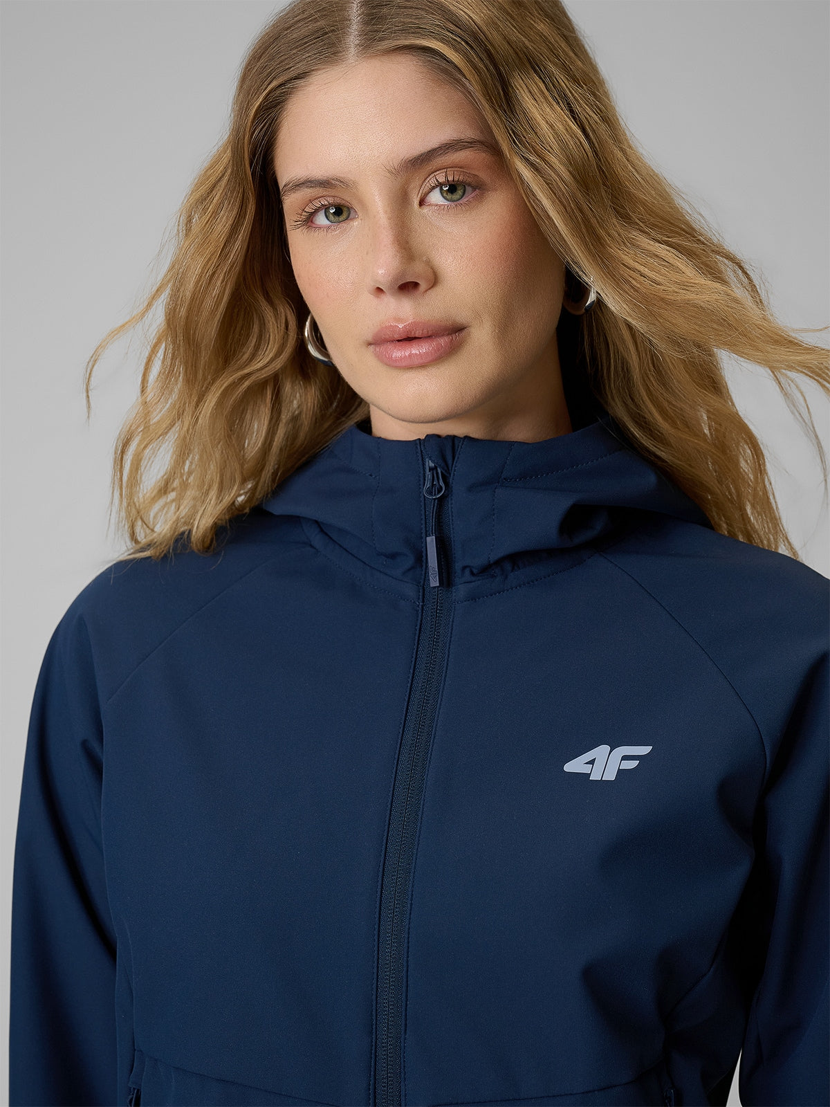 Kurtka Damska 4F F546 Softshell Granatowa Długi Rękaw Membrana