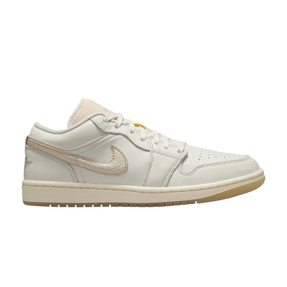 Air Jordan Jordan 1 Low SE Metallic Team Gold (Women's)