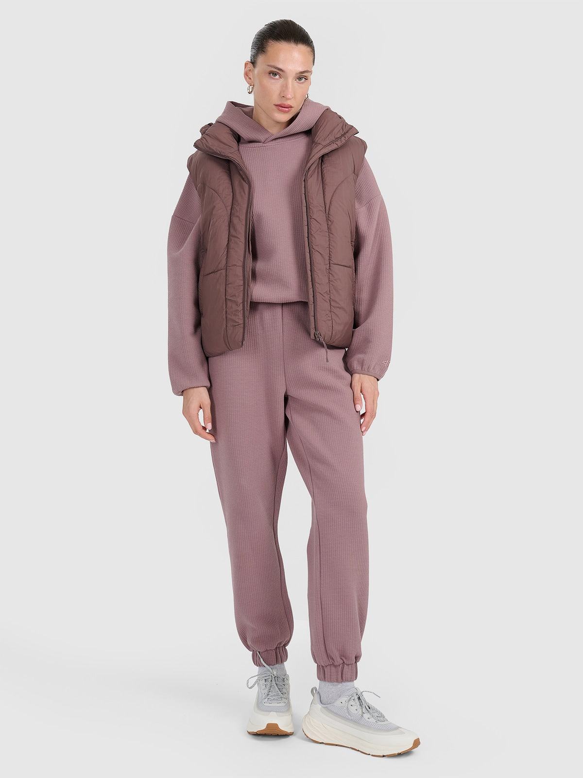 Bluza Damska 4F F1847 Dresowa Brązowa Kaptur Waflowa Dzianina