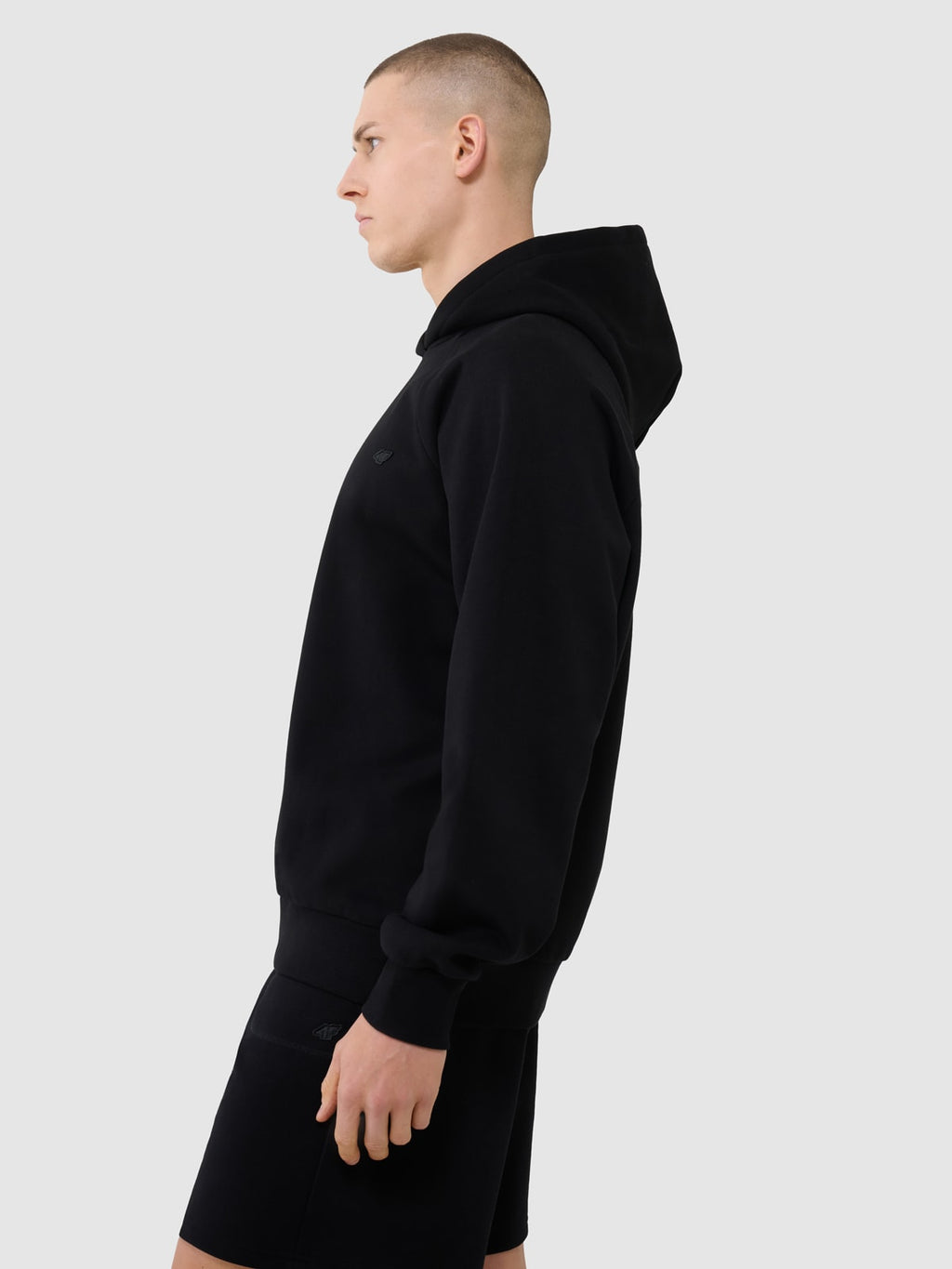 4F Czarna Bluza Sportowa z Kapturem Przez Głowę Oversize Unisex