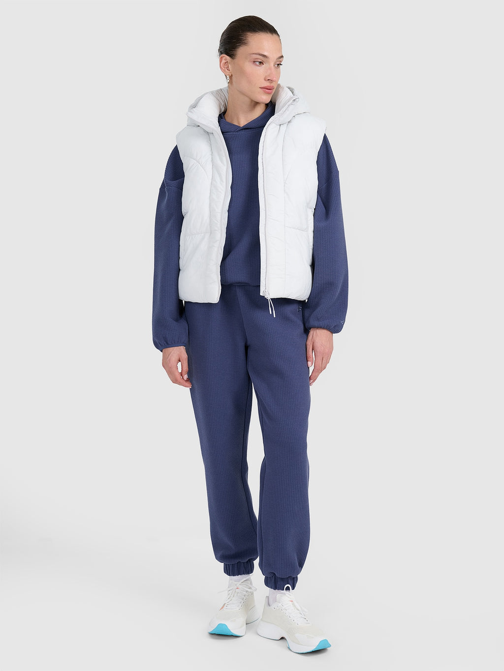 Spodnie Damskie 4F CAS F1184 Dresowe Niebieskie Dzianina Waflowa