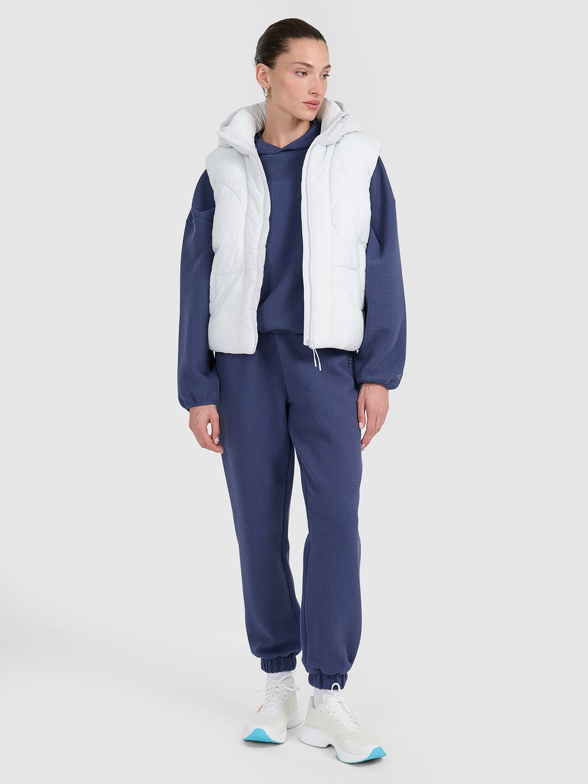 Spodnie Damskie 4F CAS F1184 Dresowe Niebieskie Dzianina Waflowa