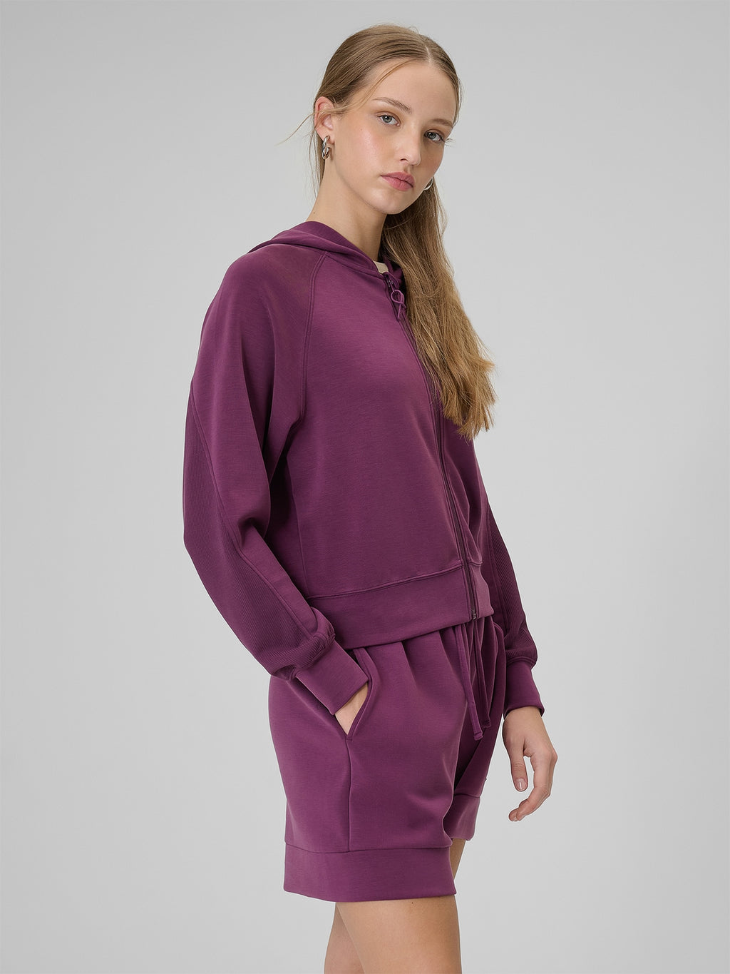 Bluza Damska 4F 4FWSS26TSWSF2178 Dresowa Z Kapturem Fiolet Rozpinana
