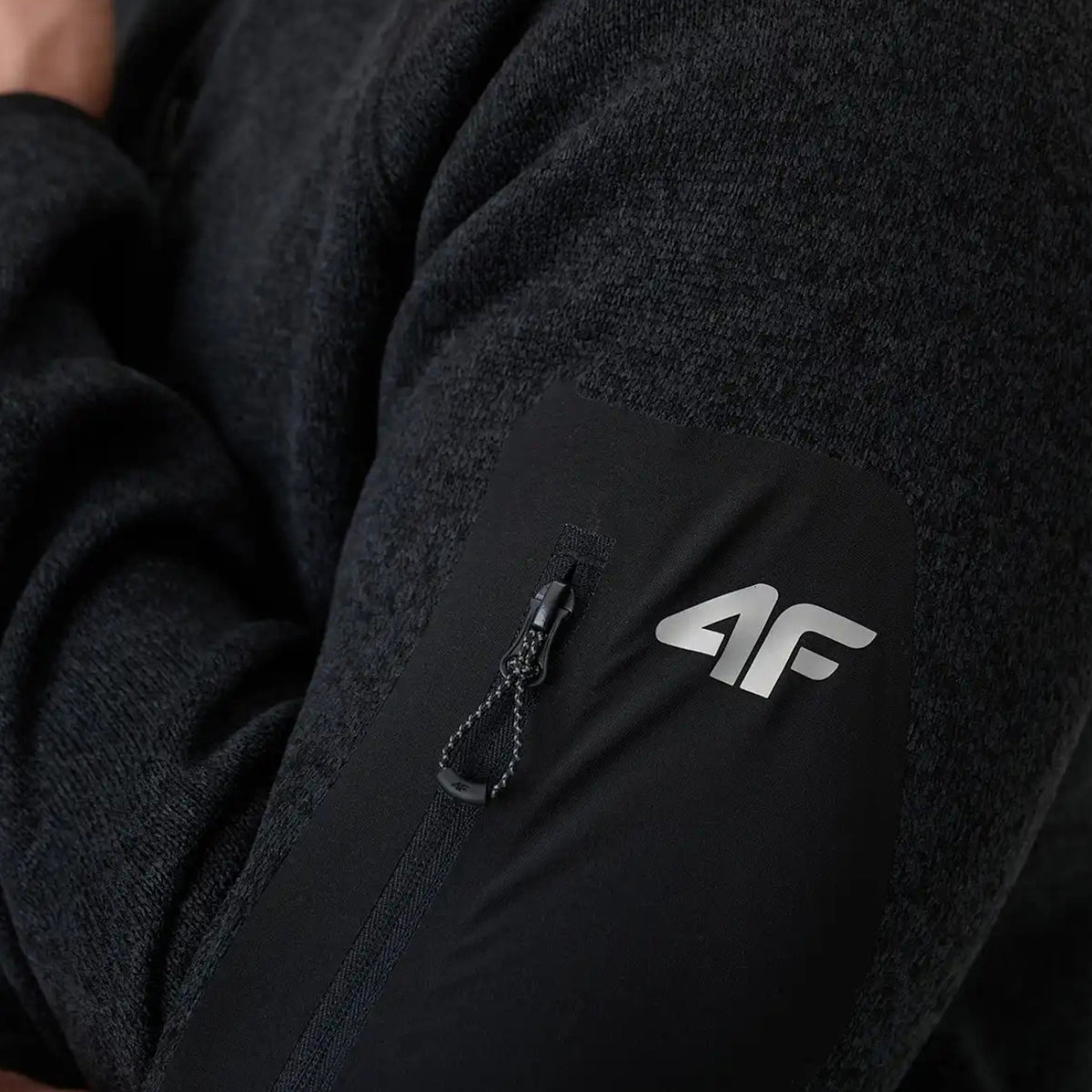 Polar męski 4F M443 outdoor czarny pełny zamek Sportowy