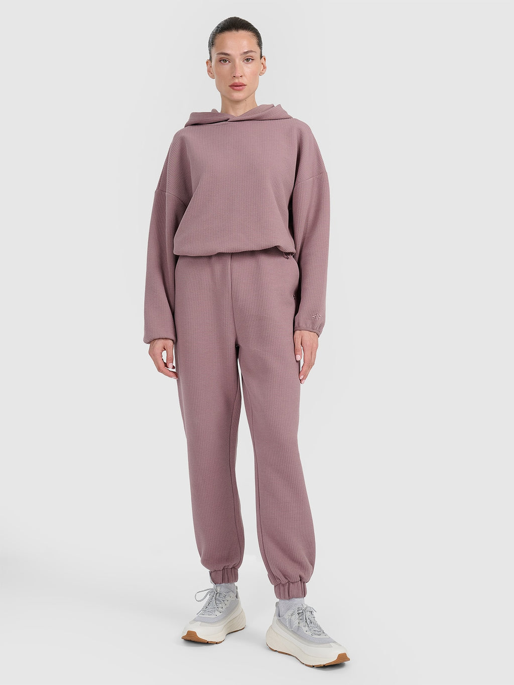 Bluza Damska 4F F1847 Dresowa Brązowa Kaptur Waflowa Dzianina