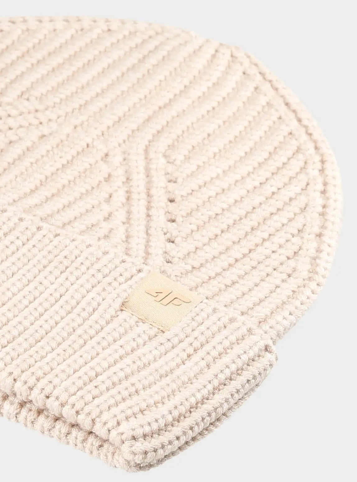 4F Beżowa Czapka Zimowa Naszywka Logo Beanie Ciepła Onesize Unisex