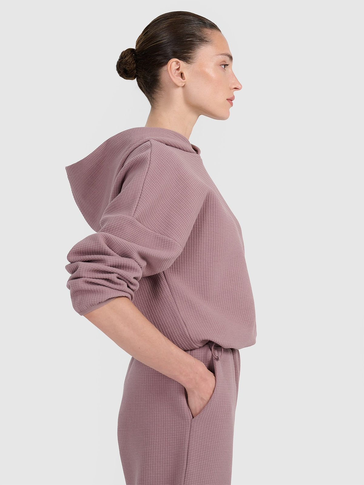 Bluza Damska 4F F1847 Dresowa Brązowa Kaptur Waflowa Dzianina