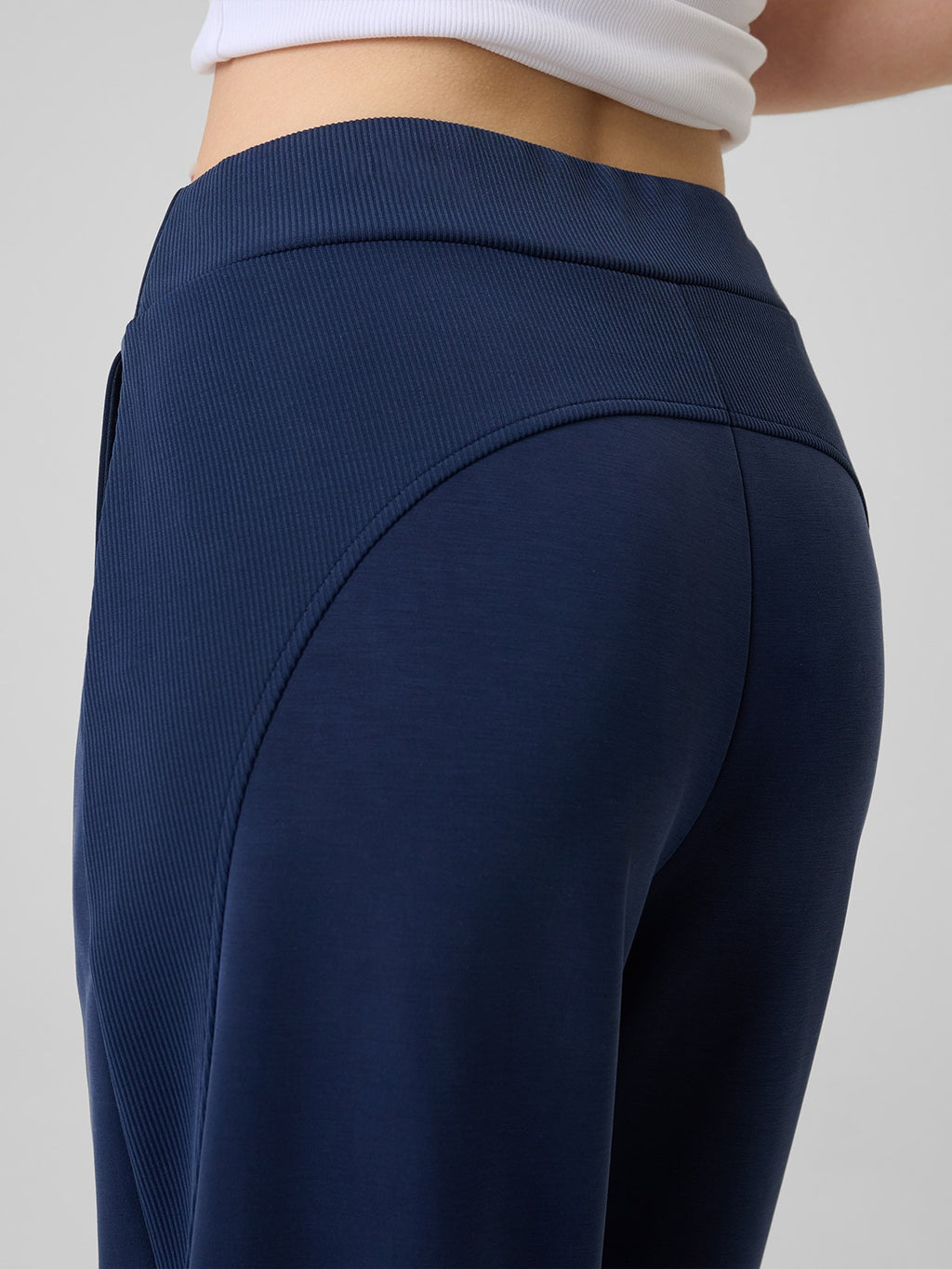 Spodnie Damskie 4F 4FWSS26TTROF1410 Sportowe Granatowe Modal