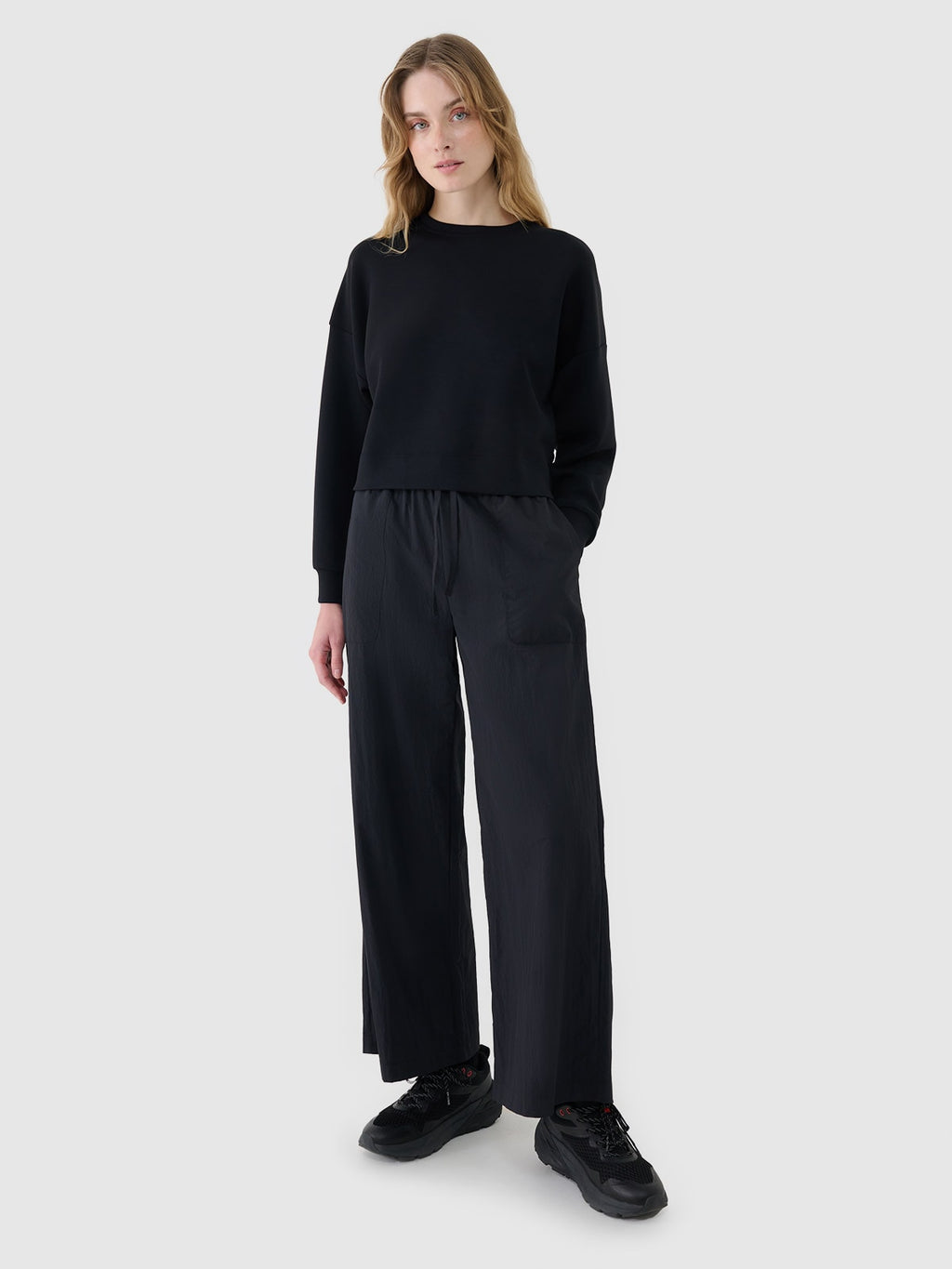 Bluza Damska 4F F1576 Sportowa Czarna Modal Dresowa